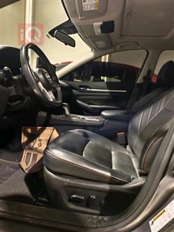 نيسان ألتيما